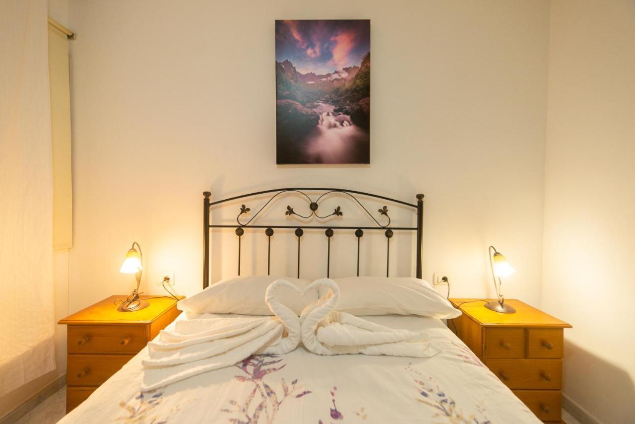 Apartamentos Leomar I Los Llanos De Aridane Extérieur photo
