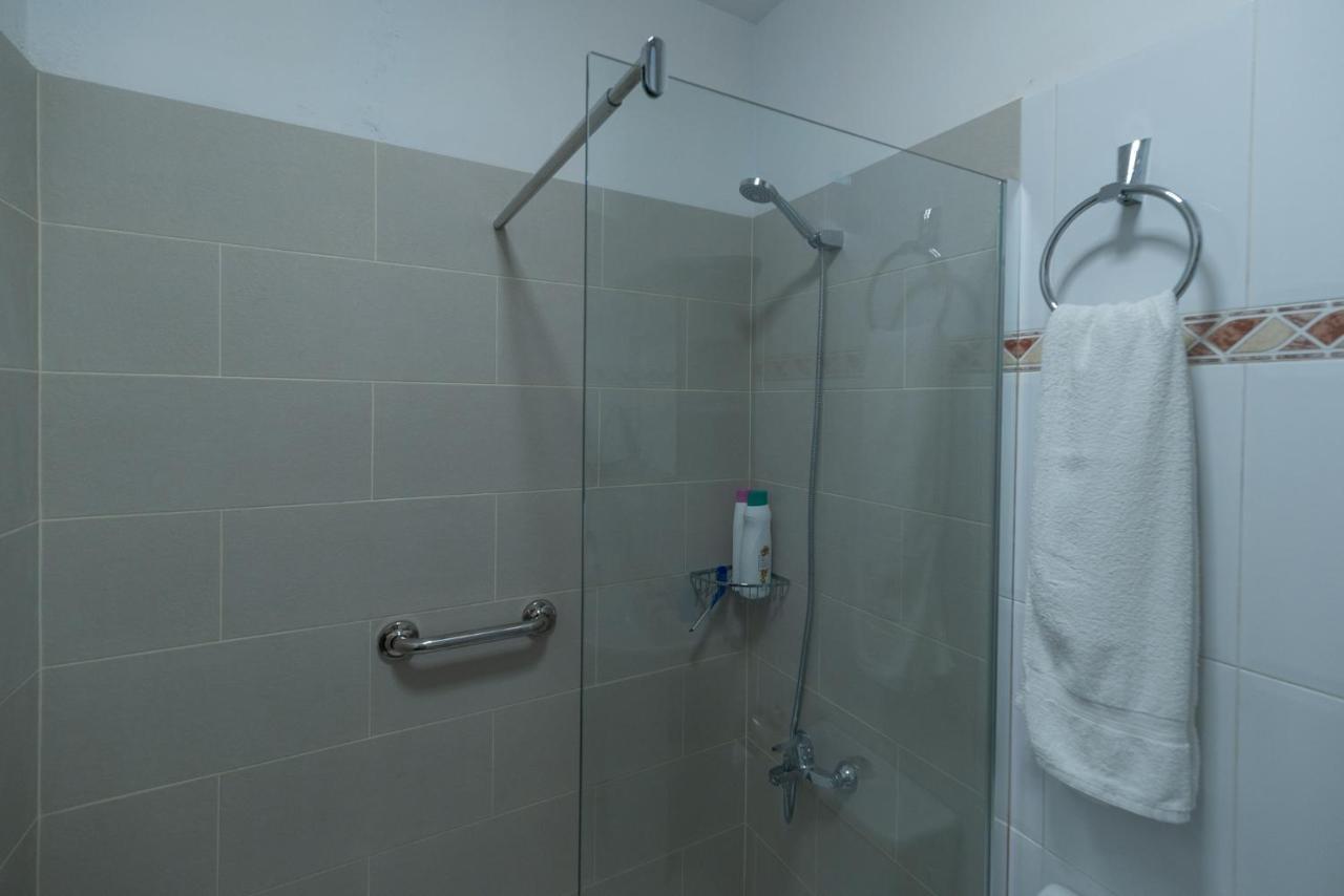 Apartamentos Leomar I Los Llanos De Aridane Extérieur photo